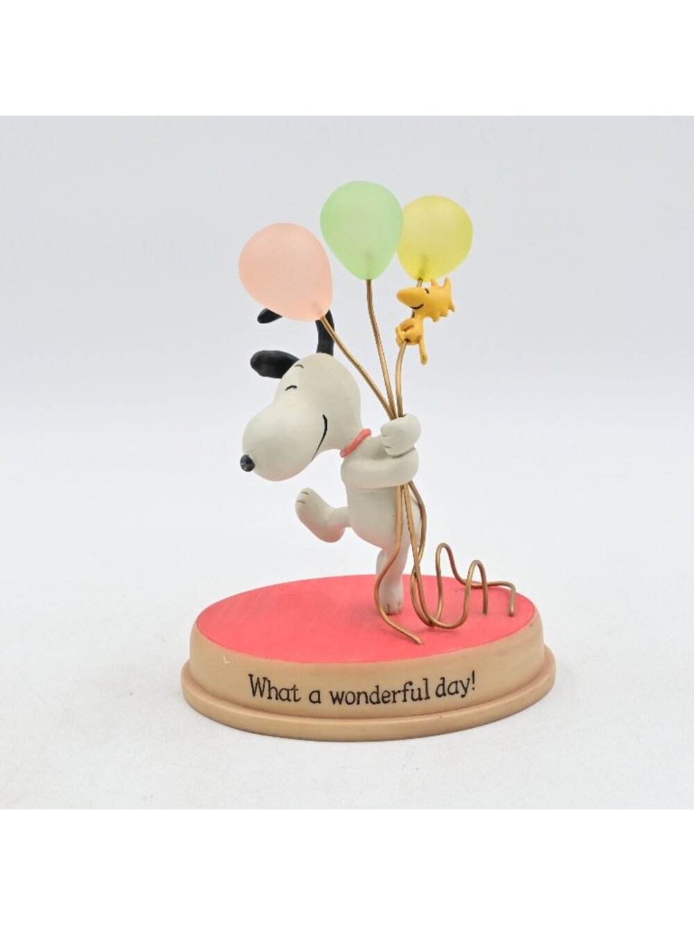 Hallmark Peanuts Snoopy Woodstock What a Wonderful Day Balloons Figurine 2010 6"